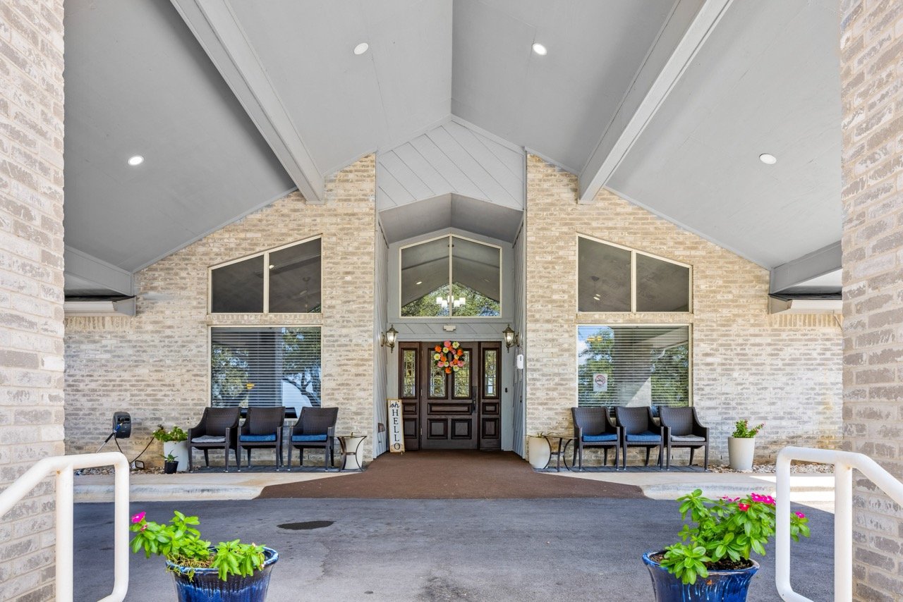 Gateway-Villas-and-Gardens-Marble-Falls-006 Large