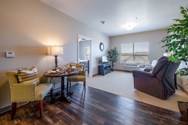 The-Peaks-at-Old-Laramie-Trail_Living-Area